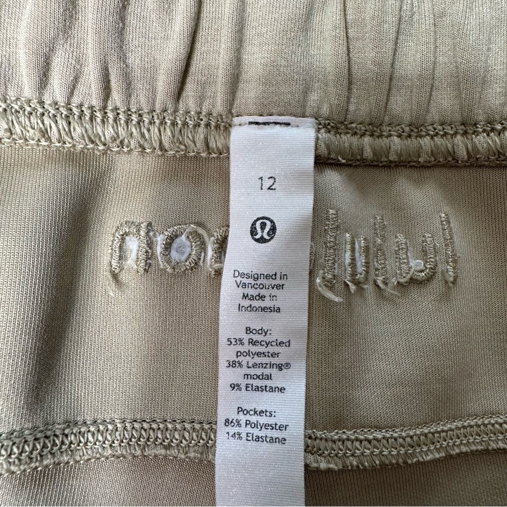Lululemon Soft Ambitions High Rise Athletic Shorts Softstreme Short Trench 12 - Picture 9 of 10